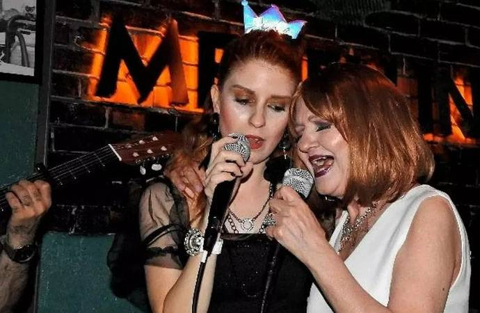 Gülden Karaböcek’e ‘enişteci’ diyen Demet Akalın’a usta sanatçının kızından yanıt - Resim: 8